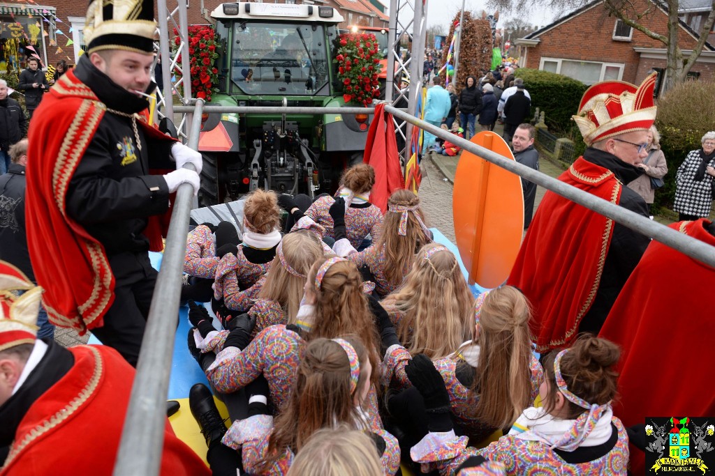 ../Images/Optocht De Zilk 018.jpg
